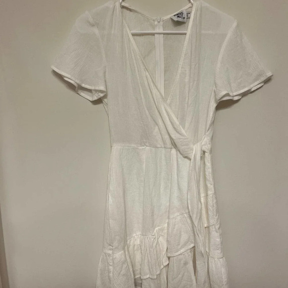 Princess Polly white dress going out formal graduation size 2 - Picture 1 of 4